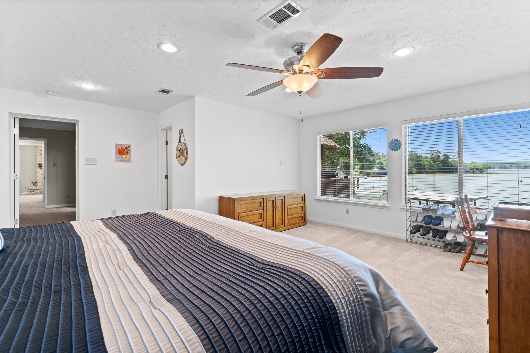 101 Paradise Loop , Point Blank, TX, 77364 | 43033014 | Realty Texas LLC