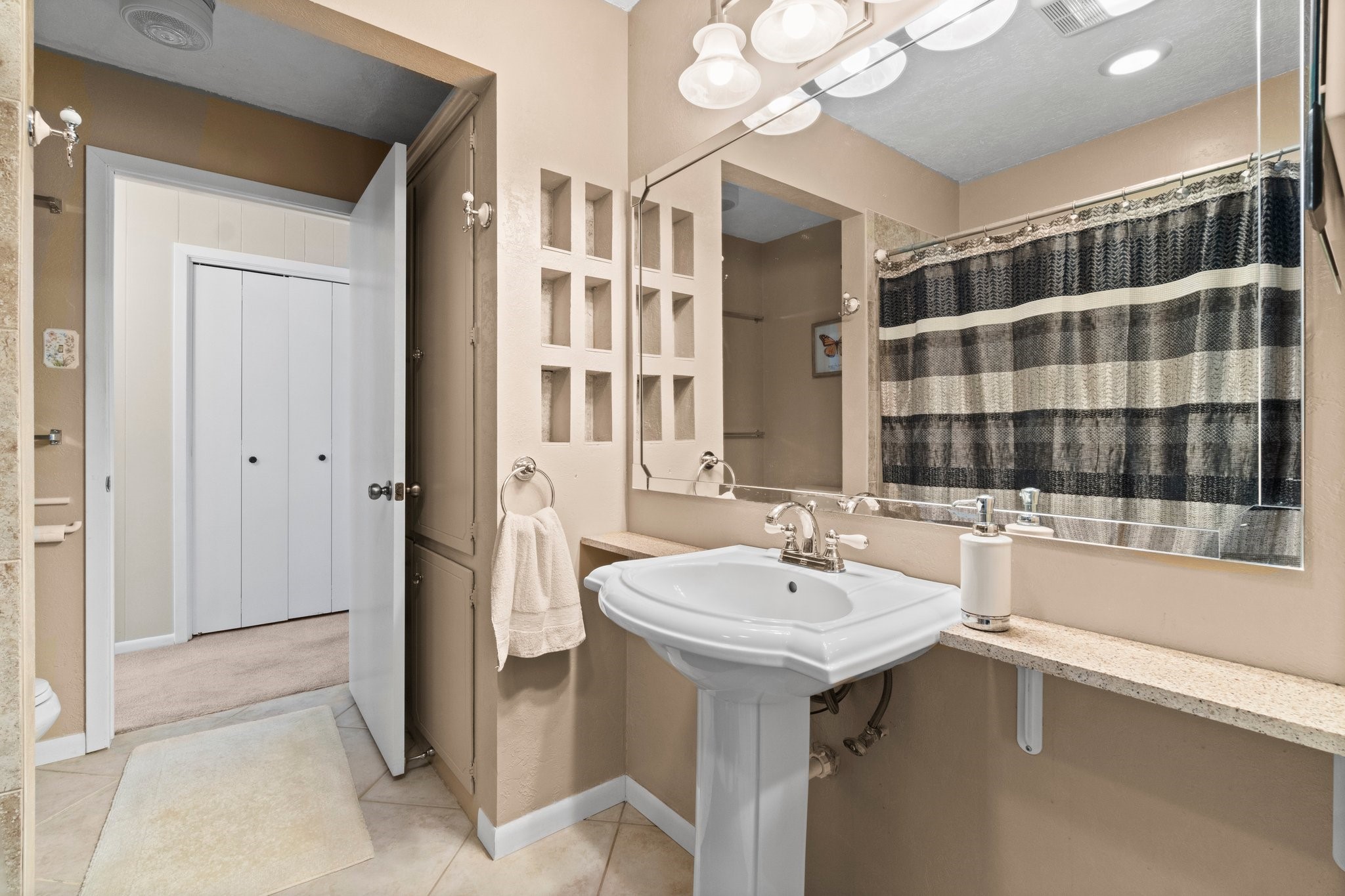101 Paradise Loop , Point Blank, TX, 77364 | 43033014 | Realty Texas LLC