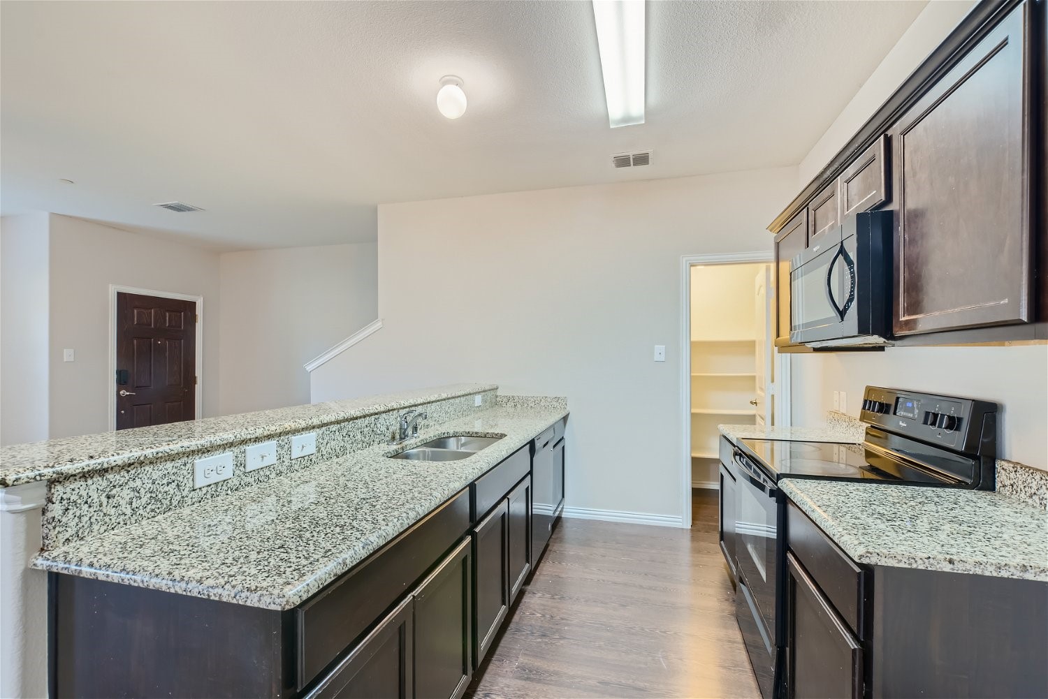 1348 Lake Crest Lane , Lewisville, TX, 75057 | 20587181 | Realty Texas LLC