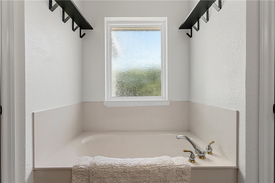 836 Tahoe Trail Drive , Hewitt, TX, 76643 | 222179 | Realty Texas LLC