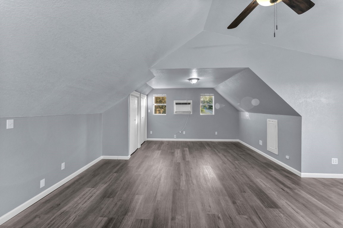 10906 Elm Street , Jonestown, TX, 78645 | 7400424 | Realty Texas LLC