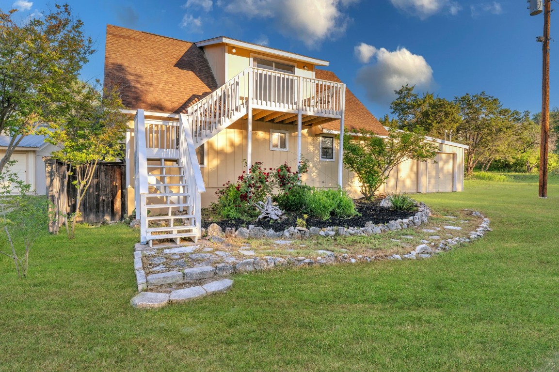 10906 Elm Street , Jonestown, TX, 78645 | 7400424 | Realty Texas LLC