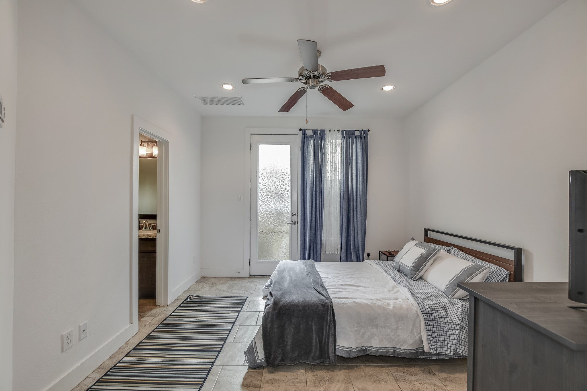 4416 Schuler Street , Houston, TX, 77007 | 81433132 | Realty Texas LLC