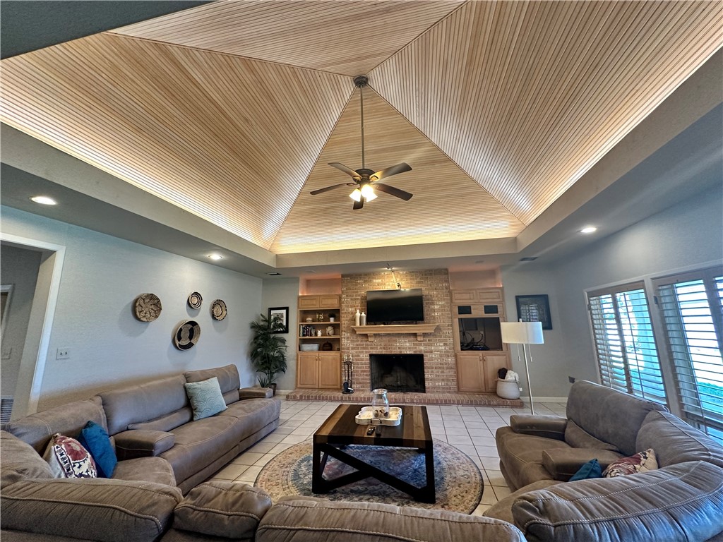 1309 Houston St , George West, TX, 78022 | 440014 | Realty Texas LLC