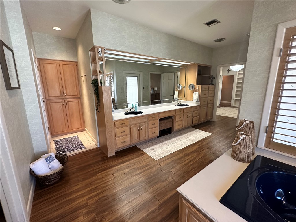 1309 Houston St , George West, TX, 78022 | 440014 | Realty Texas LLC