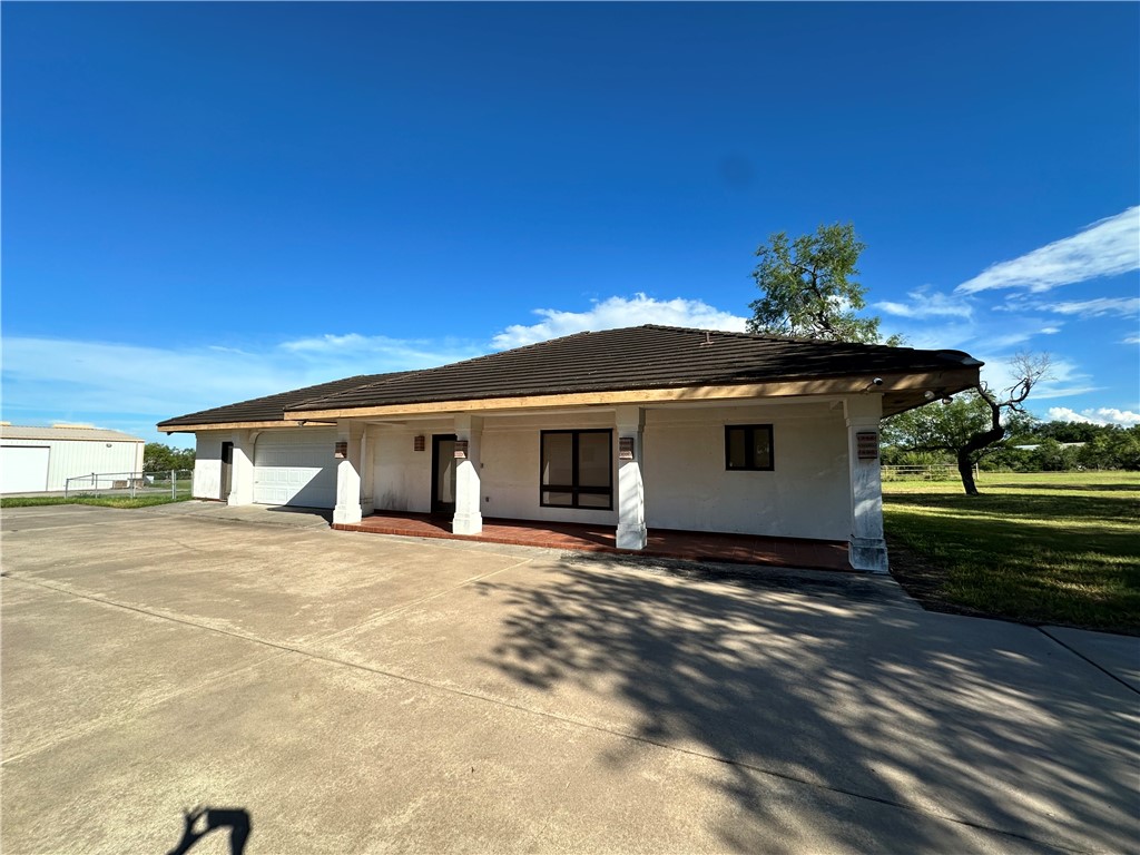 1309 Houston St , George West, TX, 78022 | 440014 | Realty Texas LLC
