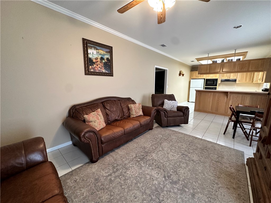 1309 Houston St , George West, TX, 78022 | 440014 | Realty Texas LLC