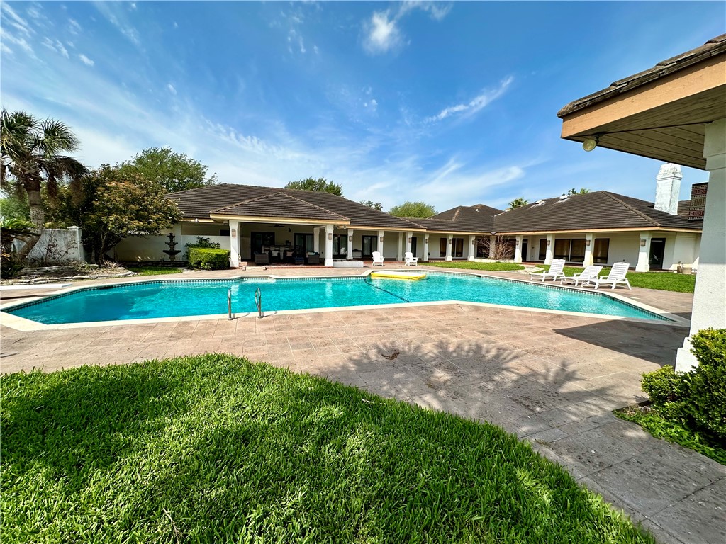 1309 Houston St , George West, TX, 78022 | 440014 | Realty Texas LLC