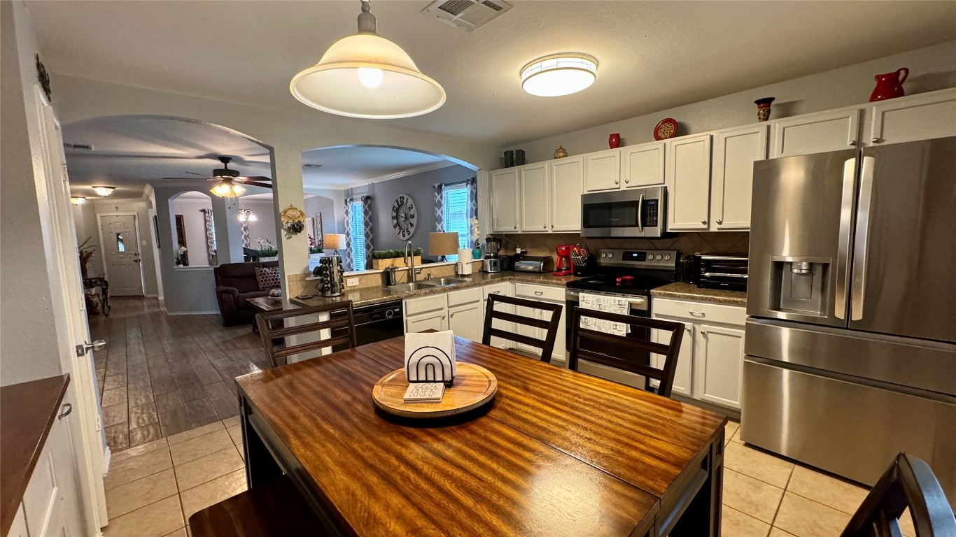 417 Quail Hollow Drive 