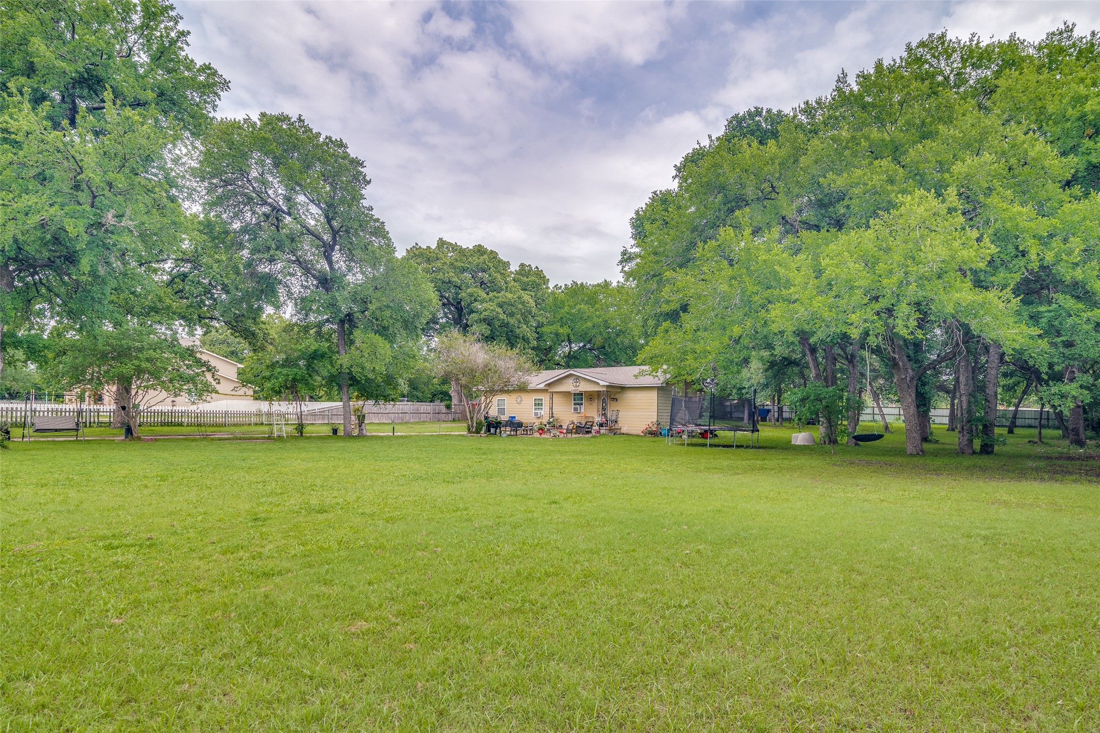 1100 Robinhood Boulevard, Mesquite, TX, 75149 | 20590429 | Realty Texas LLC