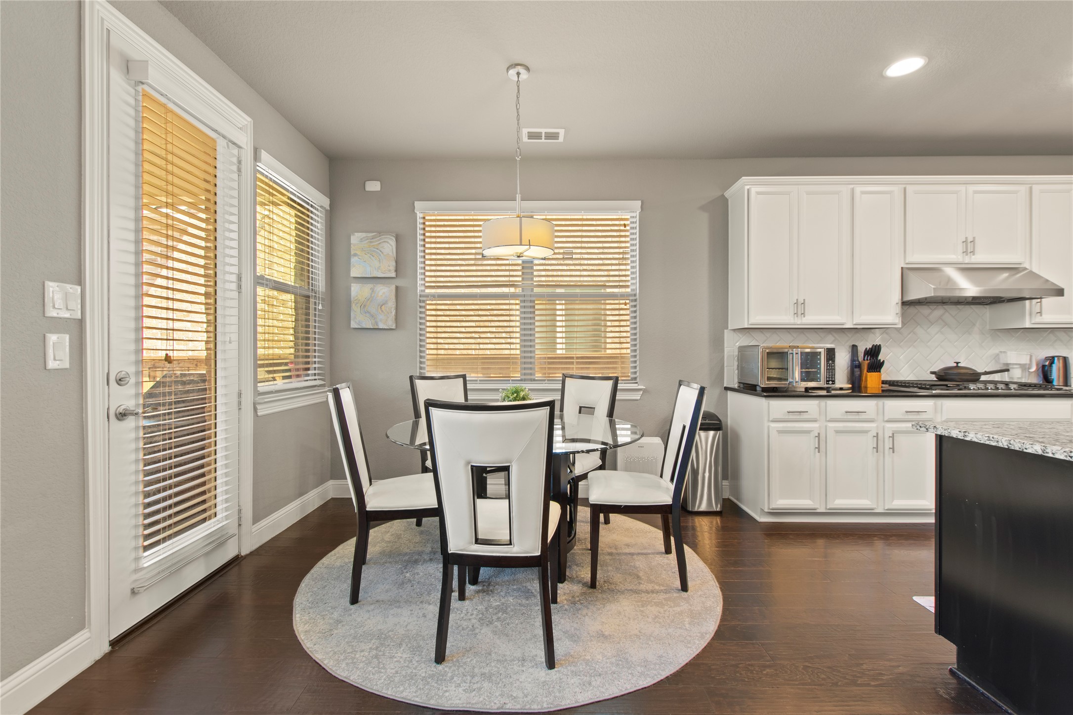 3201 Fountain Dr , Irving, TX, 75063 | 20577949 | Realty Texas LLC