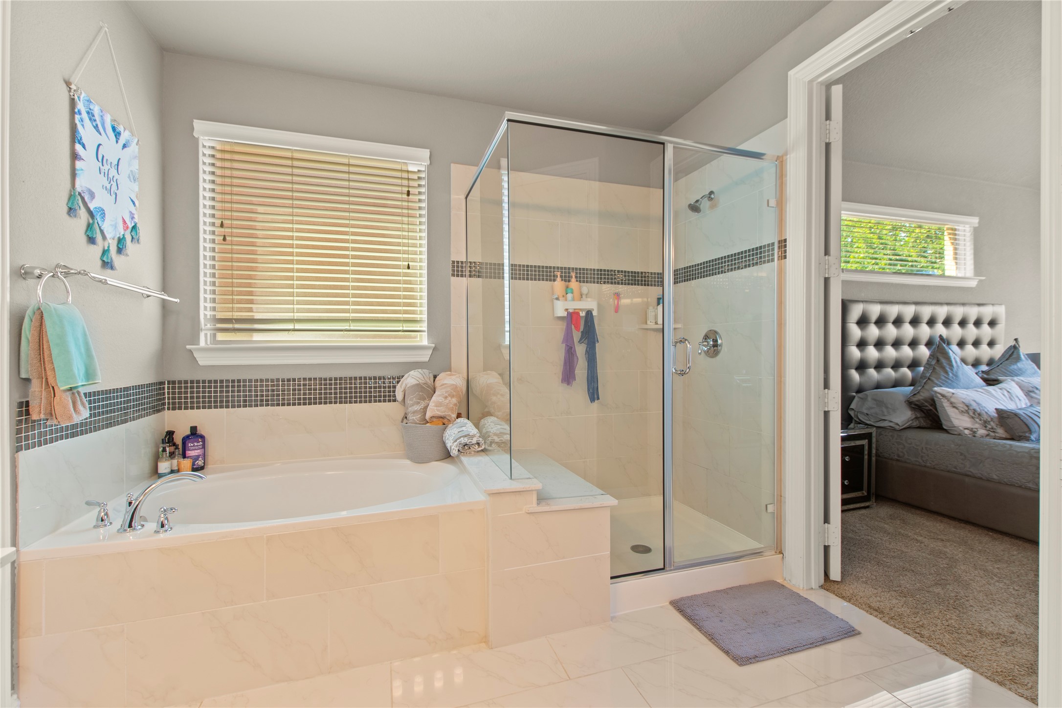 3201 Fountain Dr , Irving, TX, 75063 | 20577949 | Realty Texas LLC