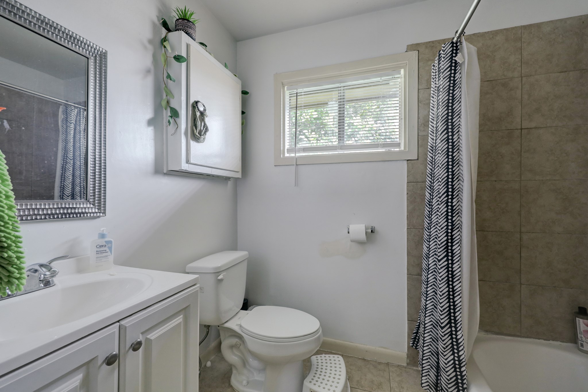 4438 Wylie Street , Houston, TX, 77026 | 97895044 | Realty Texas LLC