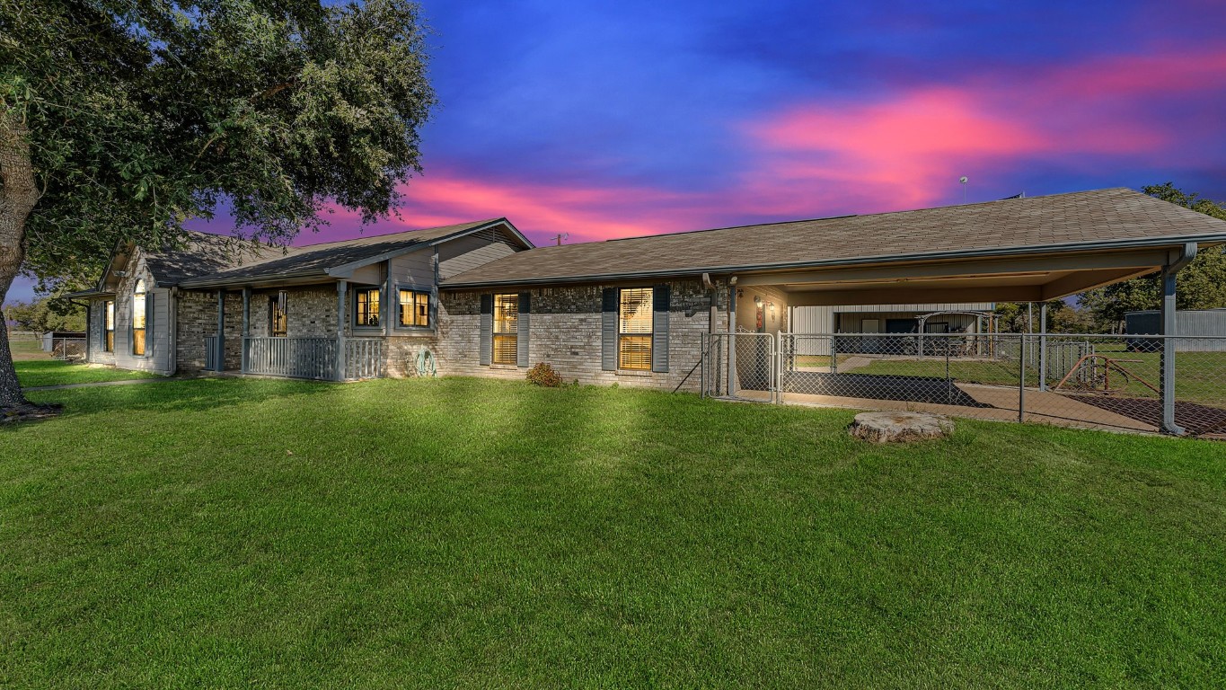 1252 County Road 106 , Paige, TX, 78659 | 9649641 | Realty Texas LLC