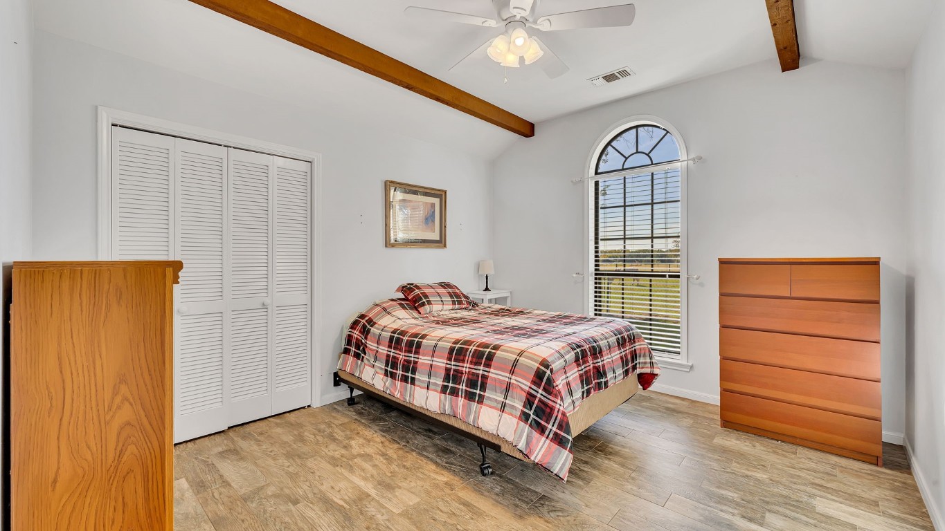 1252 County Road 106 , Paige, TX, 78659 | 9649641 | Realty Texas LLC