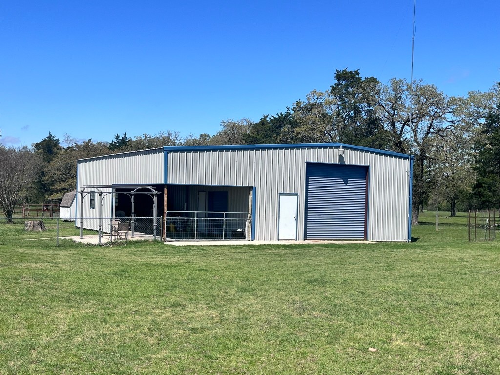 1252 County Road 106 , Paige, TX, 78659 | 9649641 | Realty Texas LLC