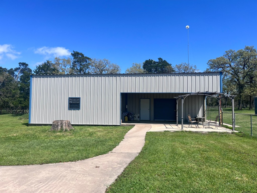 1252 County Road 106 , Paige, TX, 78659 | 9649641 | Realty Texas LLC