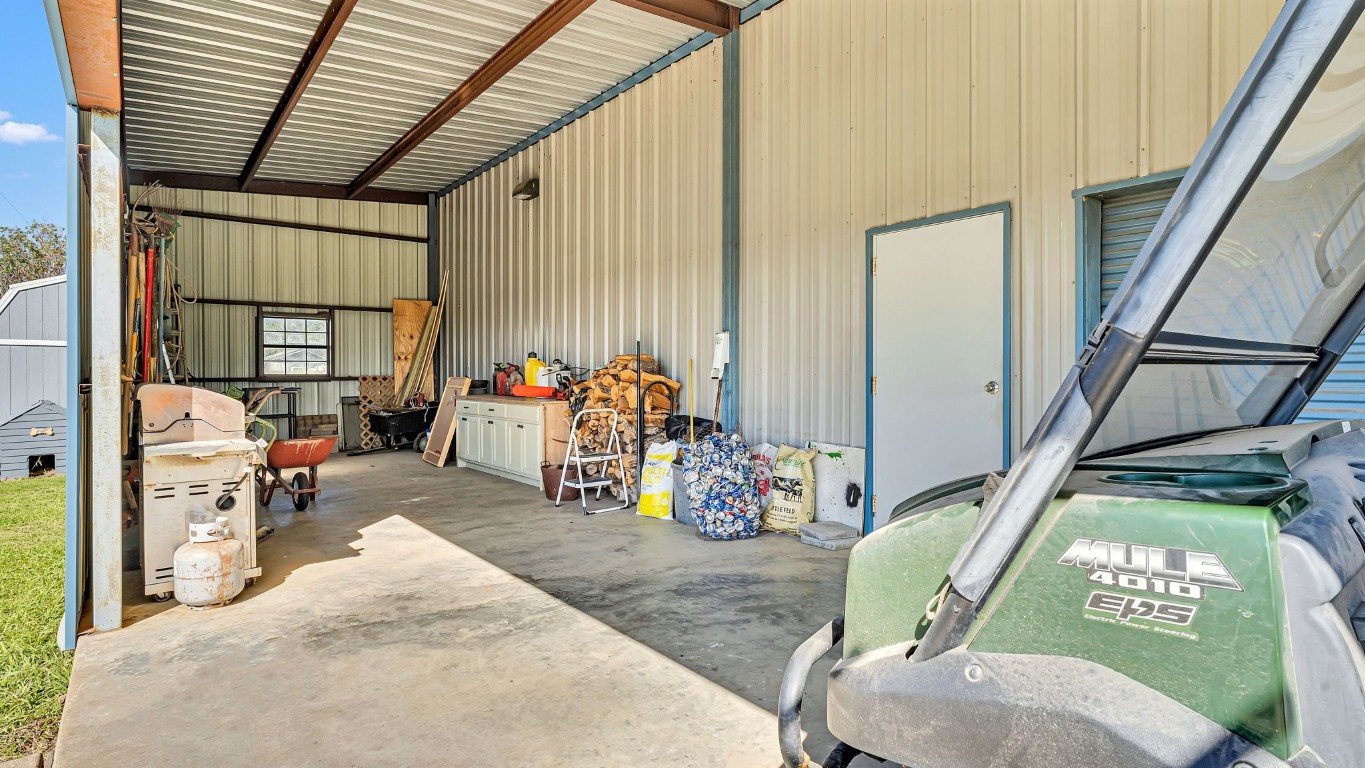 1252 County Road 106 , Paige, TX, 78659 | 9649641 | Realty Texas LLC