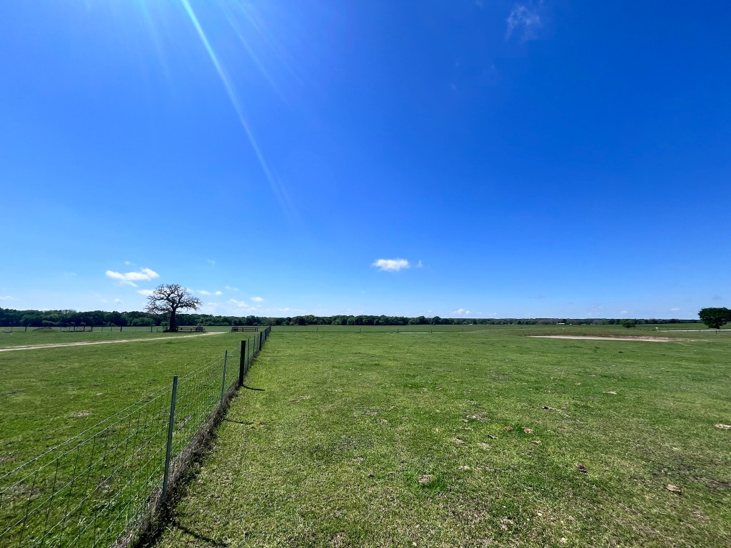1252 County Road 106 , Paige, TX, 78659 | 9649641 | Realty Texas LLC