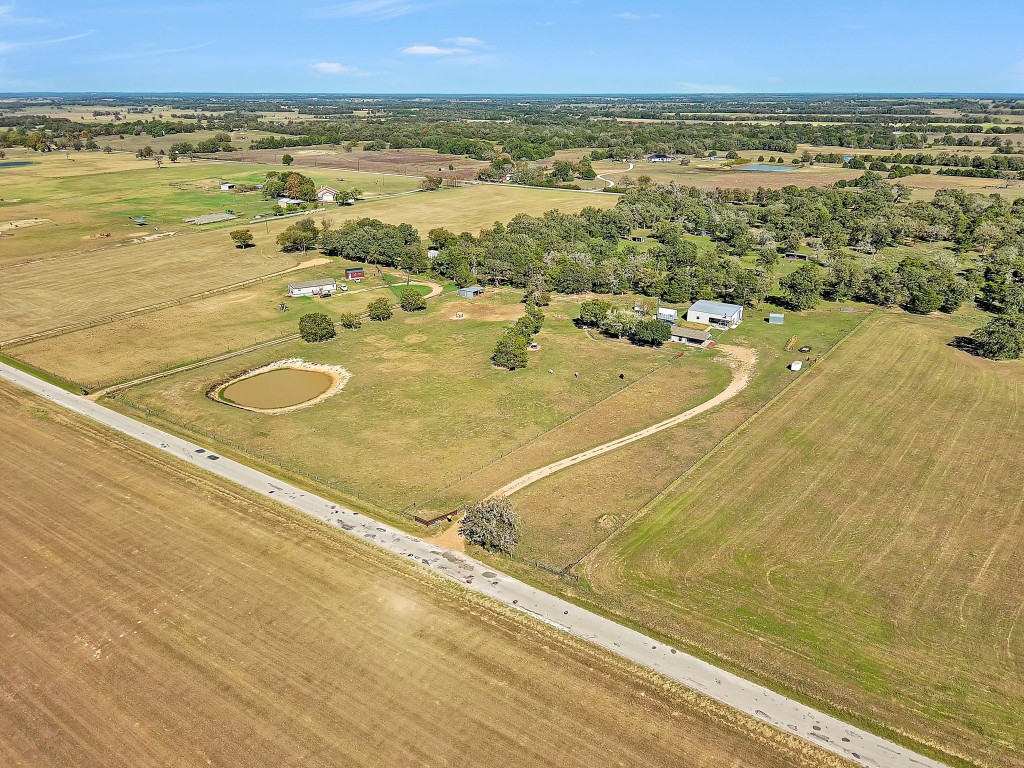1252 County Road 106 , Paige, TX, 78659 | 9649641 | Realty Texas LLC