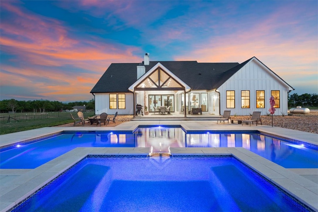 688 Pleasant Run Road , Crawford, TX, 76638 | 222127 | Realty Texas LLC