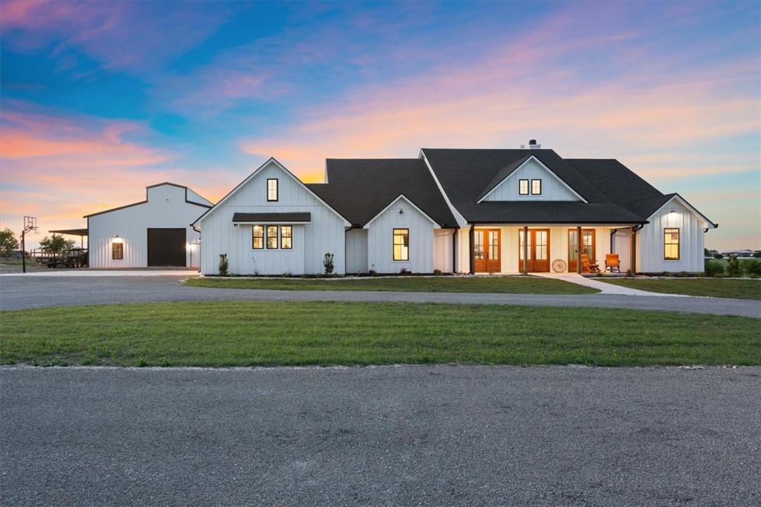 688 Pleasant Run Road , Crawford, TX, 76638 | 222127 | Realty Texas LLC