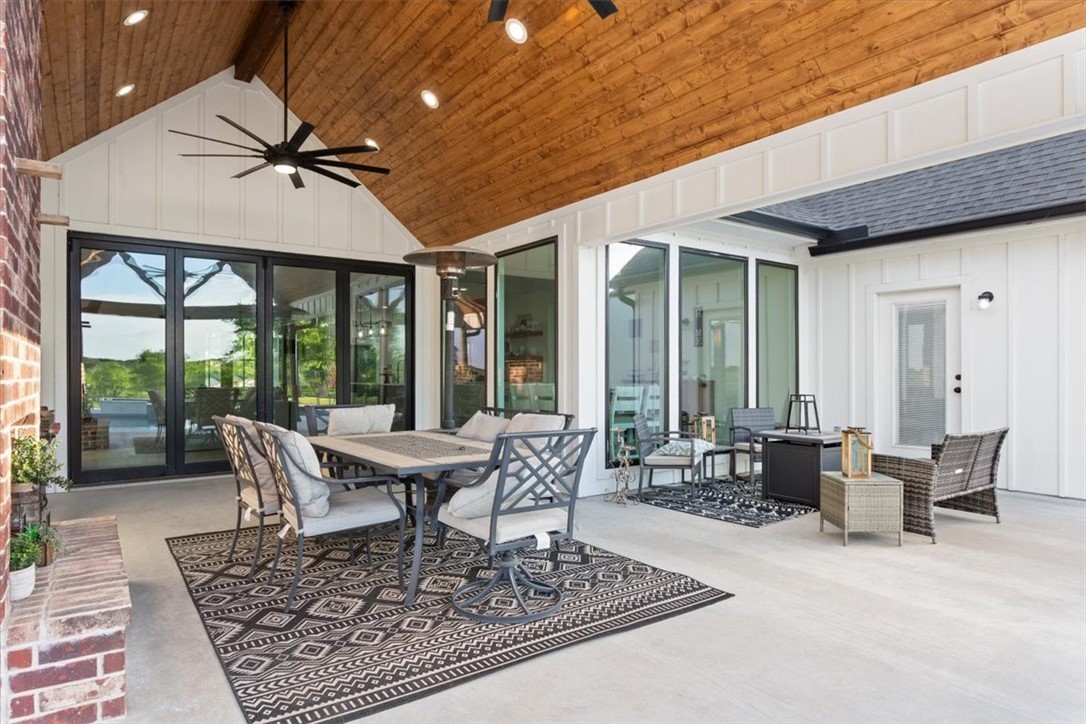 688 Pleasant Run Road , Crawford, TX, 76638 | 222127 | Realty Texas LLC