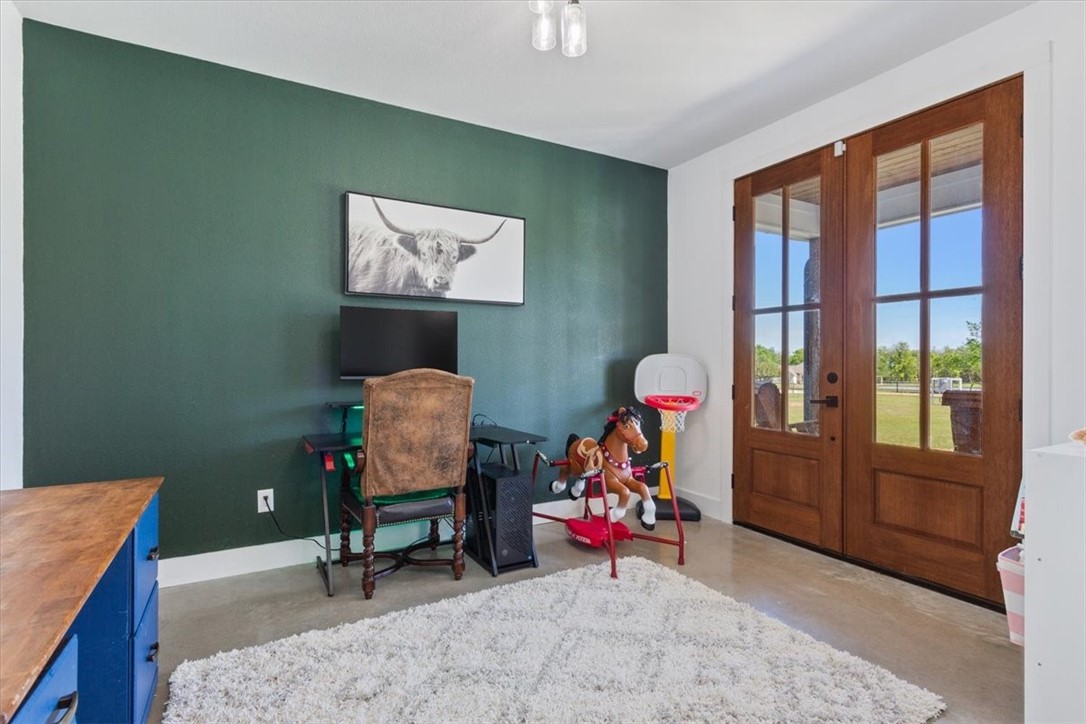 688 Pleasant Run Road , Crawford, TX, 76638 | 222127 | Realty Texas LLC