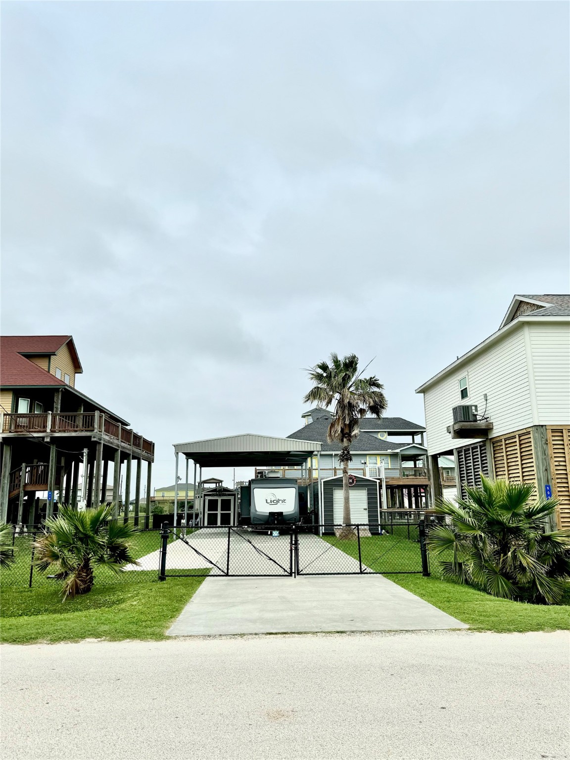 908 Magnolia Lane , Port Bolivar, TX, 77650 | 91240447 | Realty Texas LLC