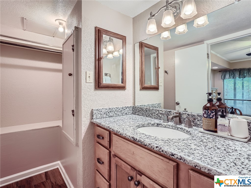 411 T Bar M Drive , New Braunfels, TX, 78132 | 541174 | Realty Texas LLC