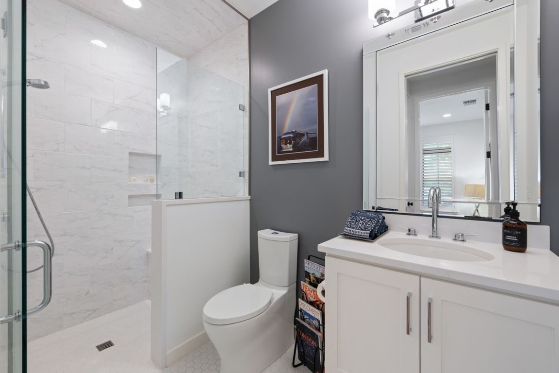 2800 W Fresco Drive , Austin, TX, 78731 | 3310426 | Realty Texas LLC