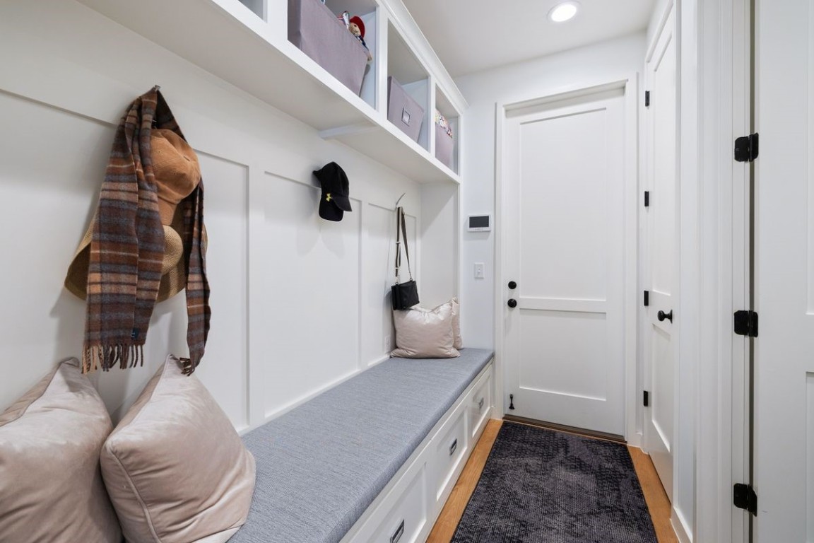 2800 W Fresco Drive , Austin, TX, 78731 | 3310426 | Realty Texas LLC