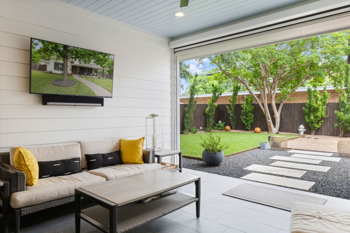 2800 W Fresco Drive , Austin, TX, 78731 | 3310426 | Realty Texas LLC