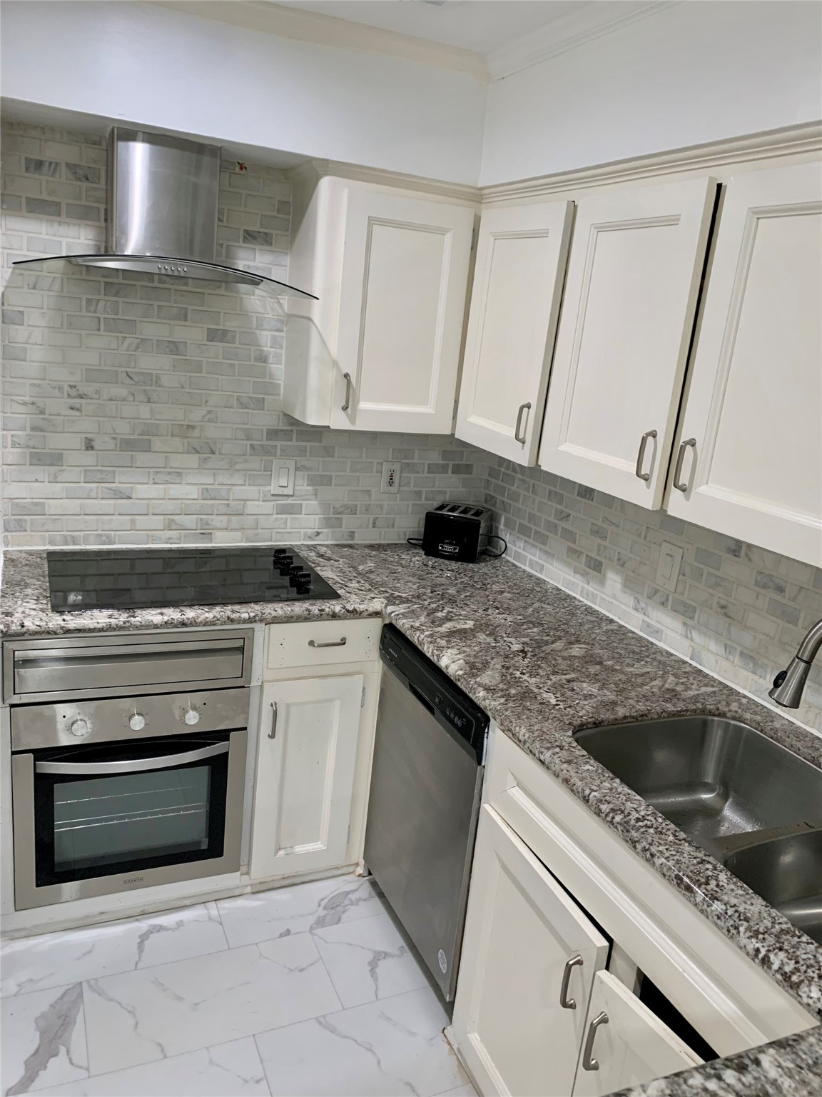 909 Silber Rd Road 57J , Houston, TX, 77024 | 49045635 | Realty Texas LLC