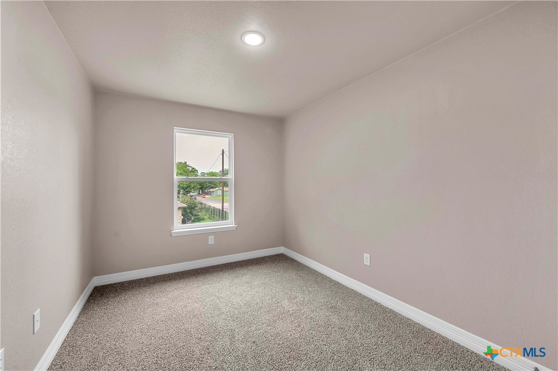 501 N 18th Street , Killeen, TX, 76541 | 541320 | Realty Texas LLC