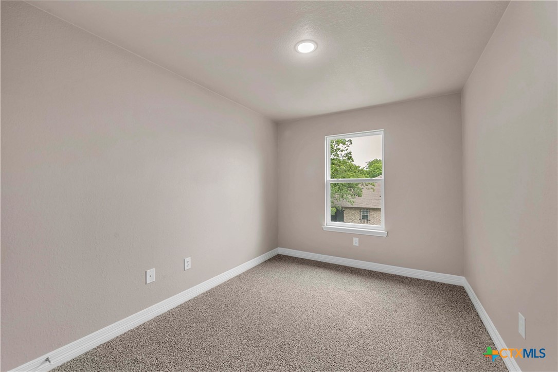 501 N 18th Street , Killeen, TX, 76541 | 541320 | Realty Texas LLC