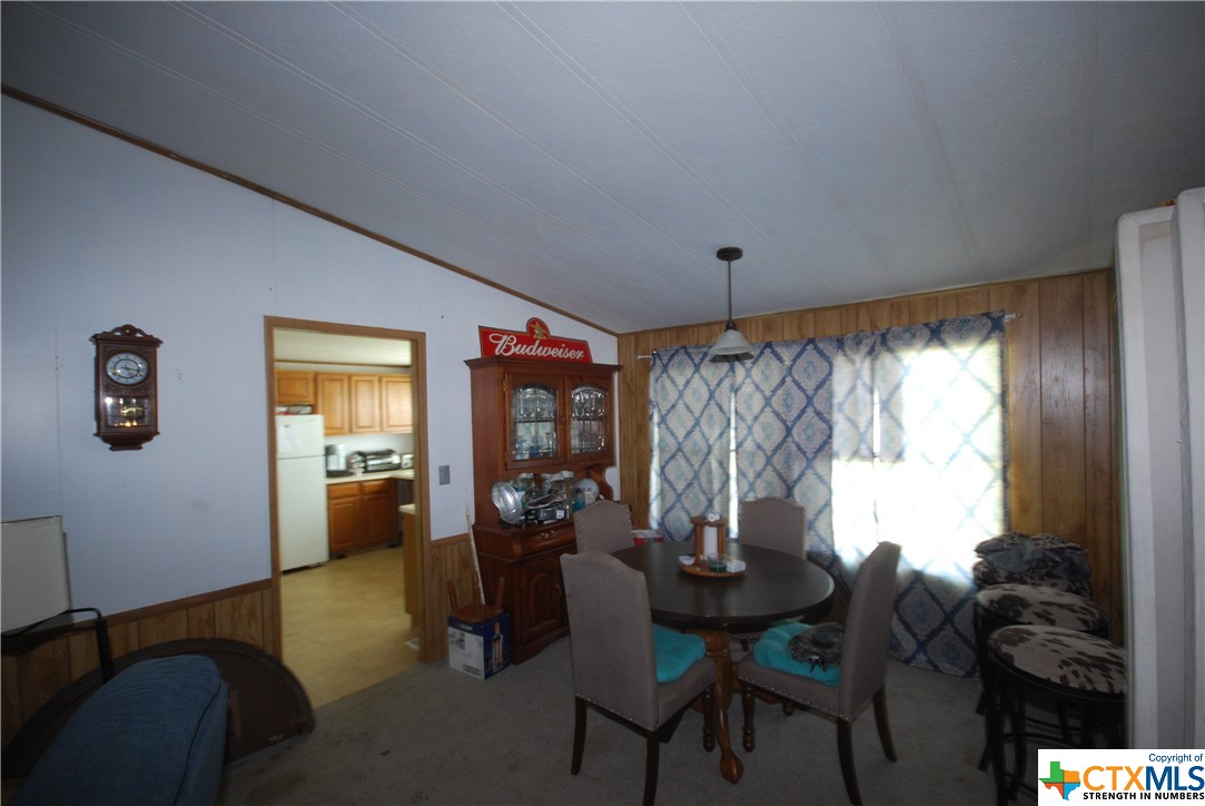 105 Park Lane , Moulton, TX, 77975 | 540880 | Realty Texas LLC