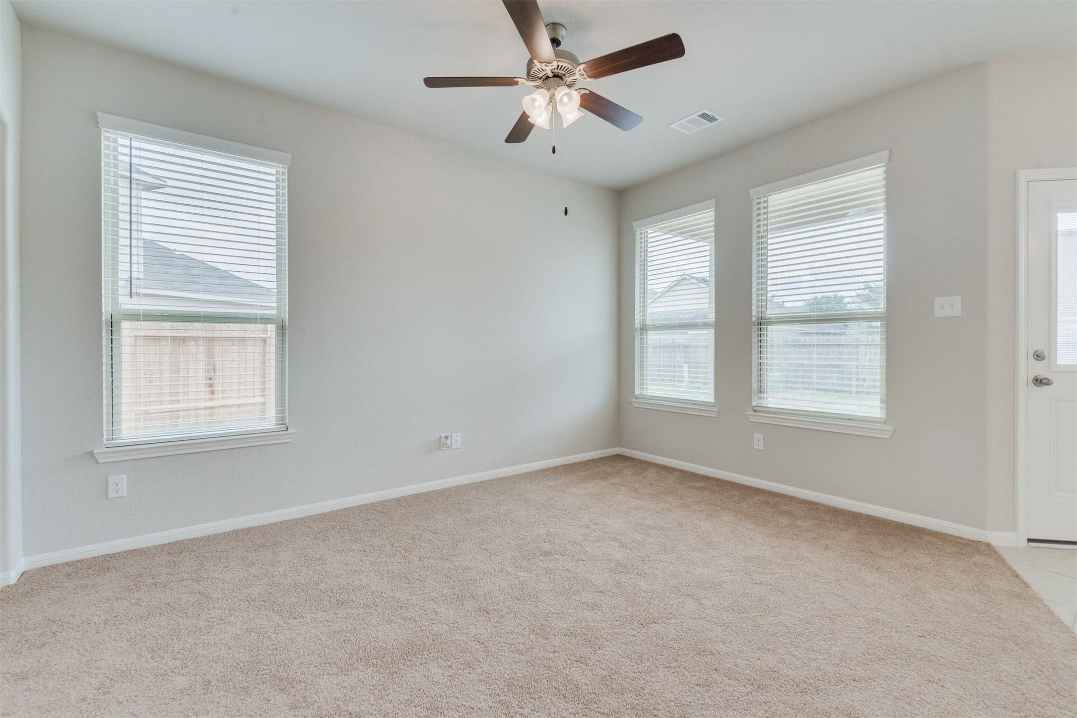 335 Emerald Thicket , Huffman, TX, 77336 | 63997468 | Realty Texas LLC