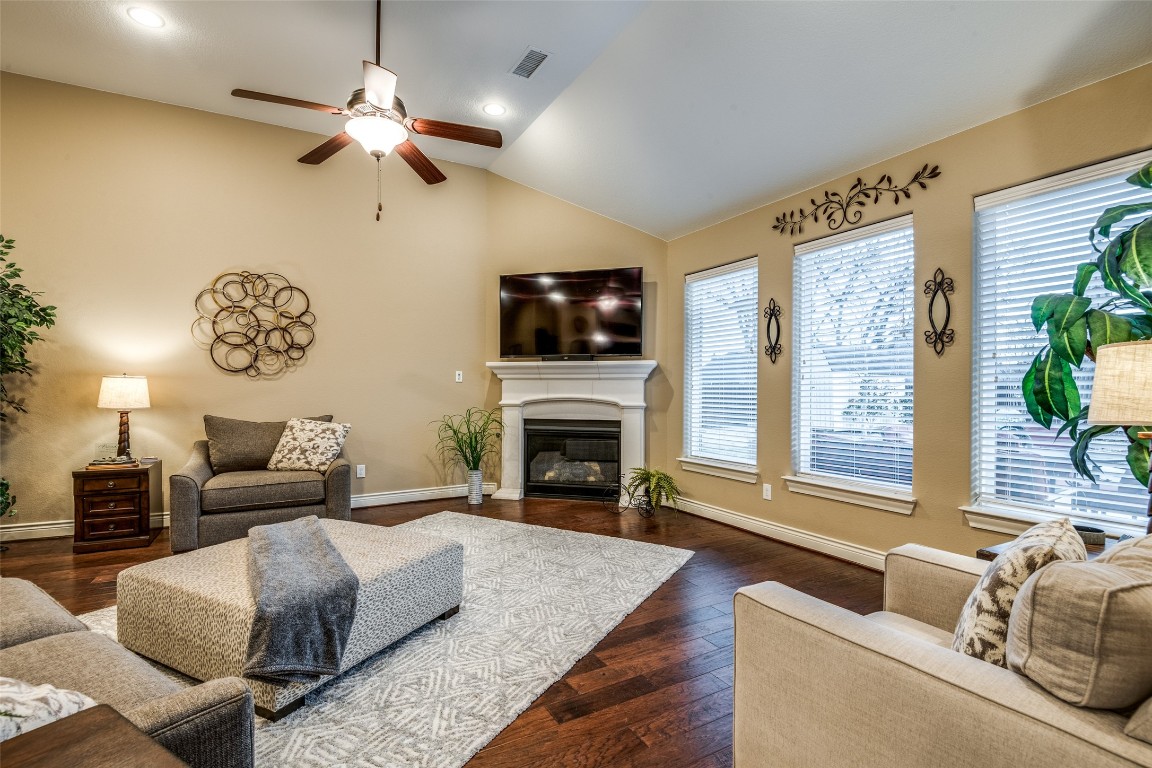 124 Spanish Oak Drive , Krugerville, TX, 76227 | 20523763 | Realty Texas LLC