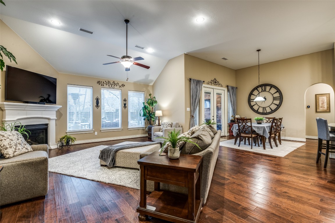124 Spanish Oak Drive , Krugerville, TX, 76227 | 20523763 | Realty Texas LLC