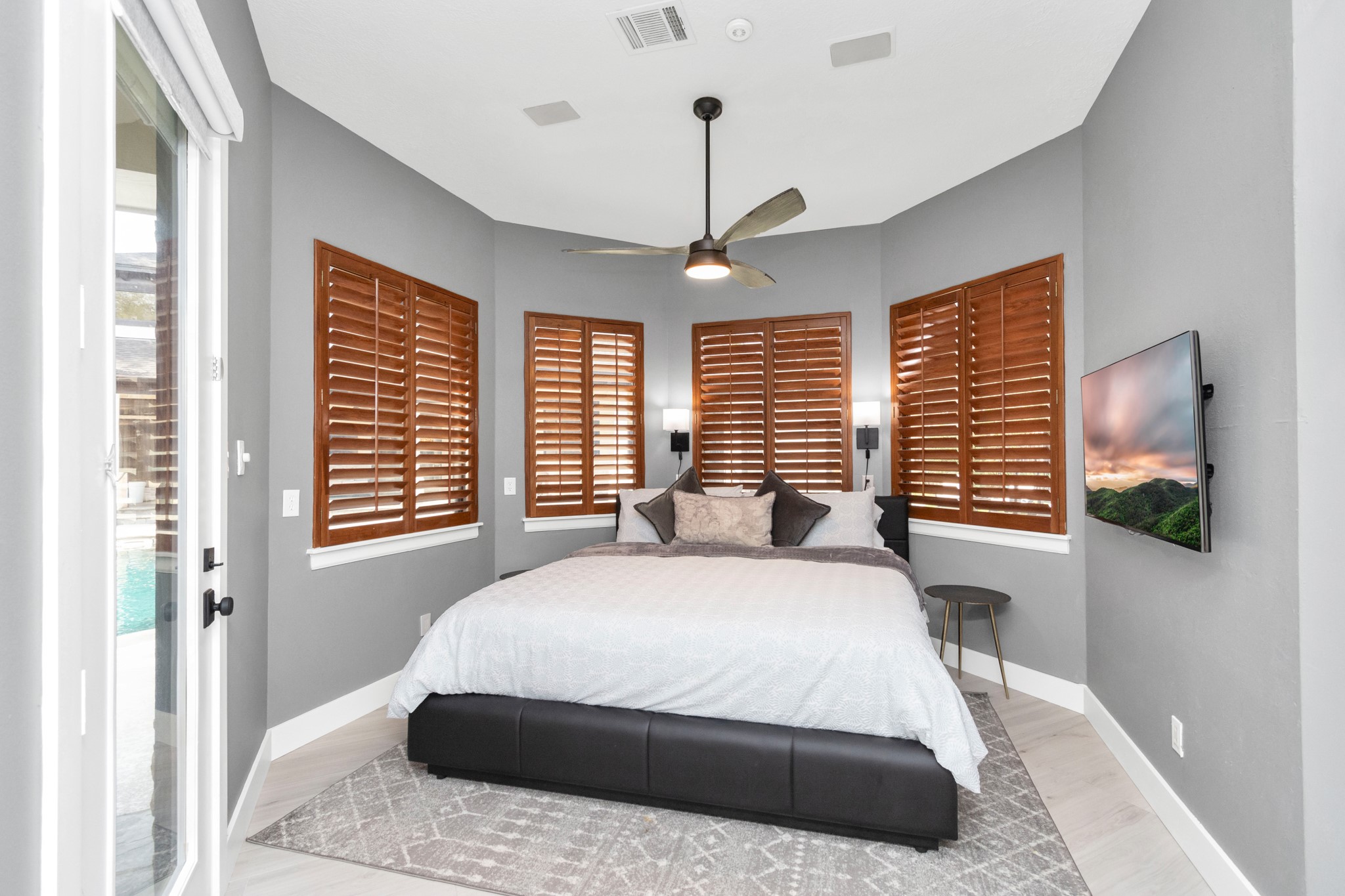 216 Sarasota Circle S , Montgomery, TX, 77356 | 98925640 | Realty Texas LLC