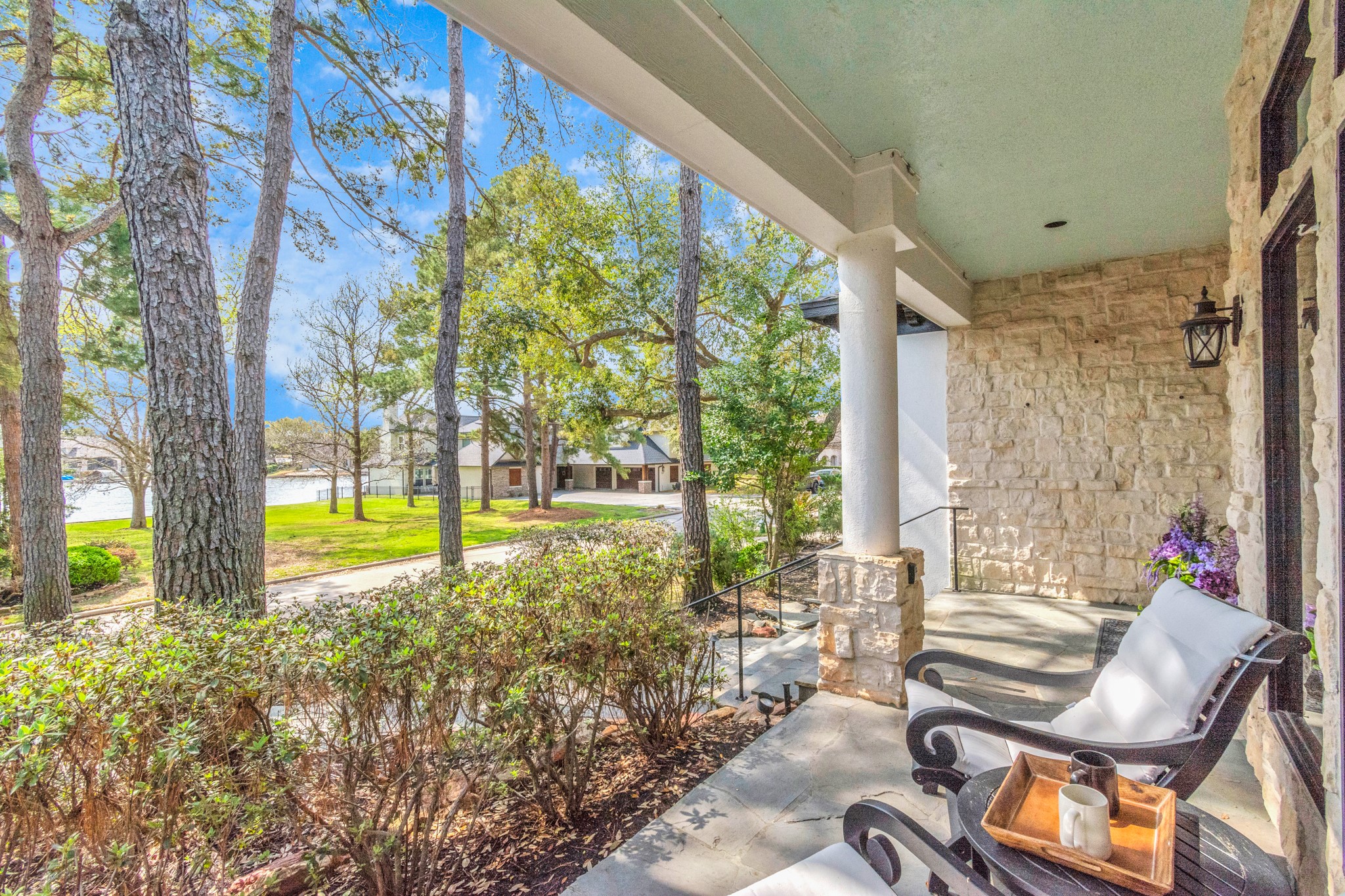 216 Sarasota Circle S , Montgomery, TX, 77356 | 98925640 | Realty Texas LLC