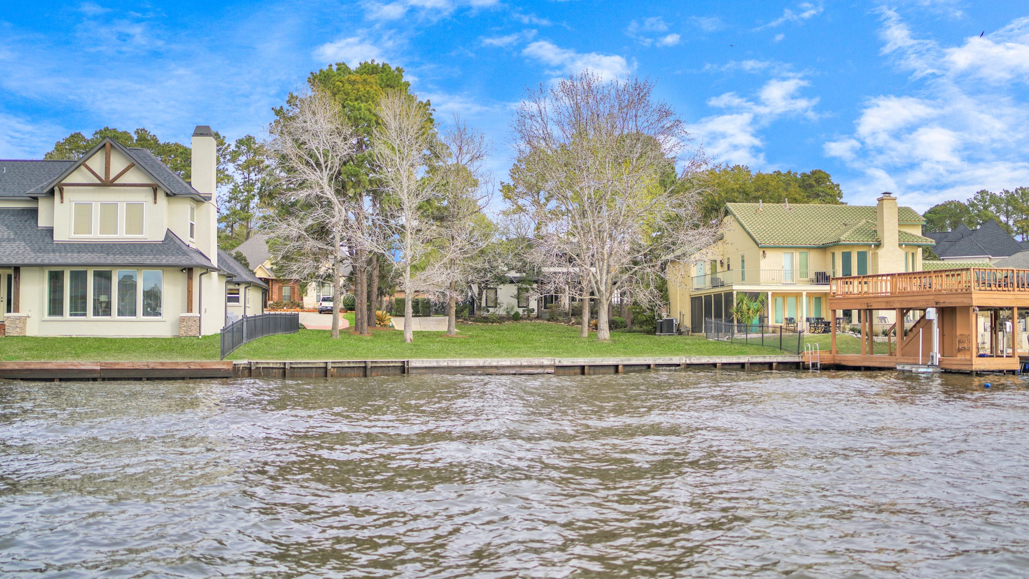 216 Sarasota Circle S , Montgomery, TX, 77356 | 98925640 | Realty Texas LLC
