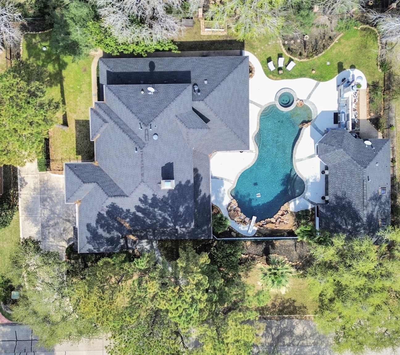 216 Sarasota Circle S , Montgomery, TX, 77356 | 98925640 | Realty Texas LLC