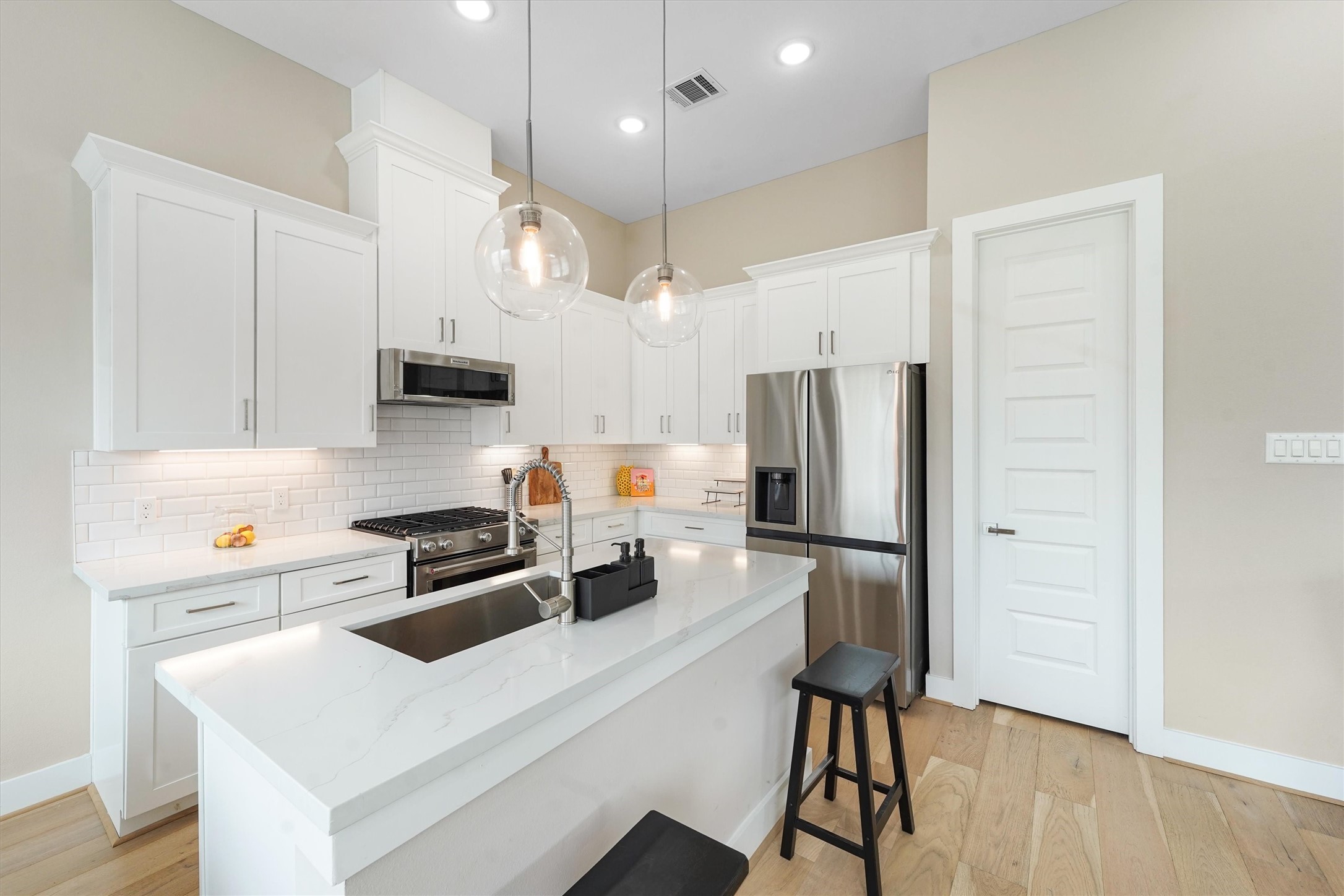 5407 Iconic Lane , Houston, TX, 77091 | 11298315 | Realty Texas LLC