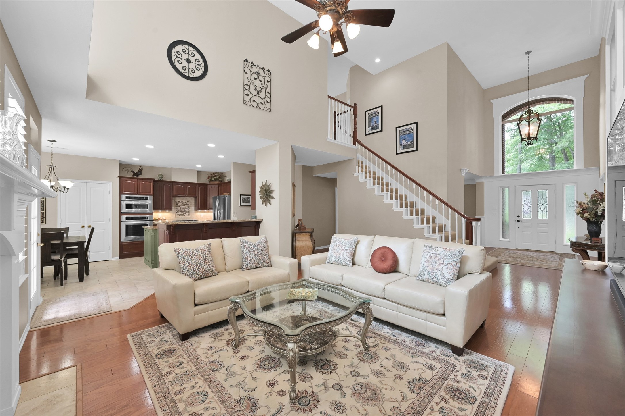 15 Churchdale Place , The Woodlands, TX, 77382 | 66709627 | Realty Texas LLC