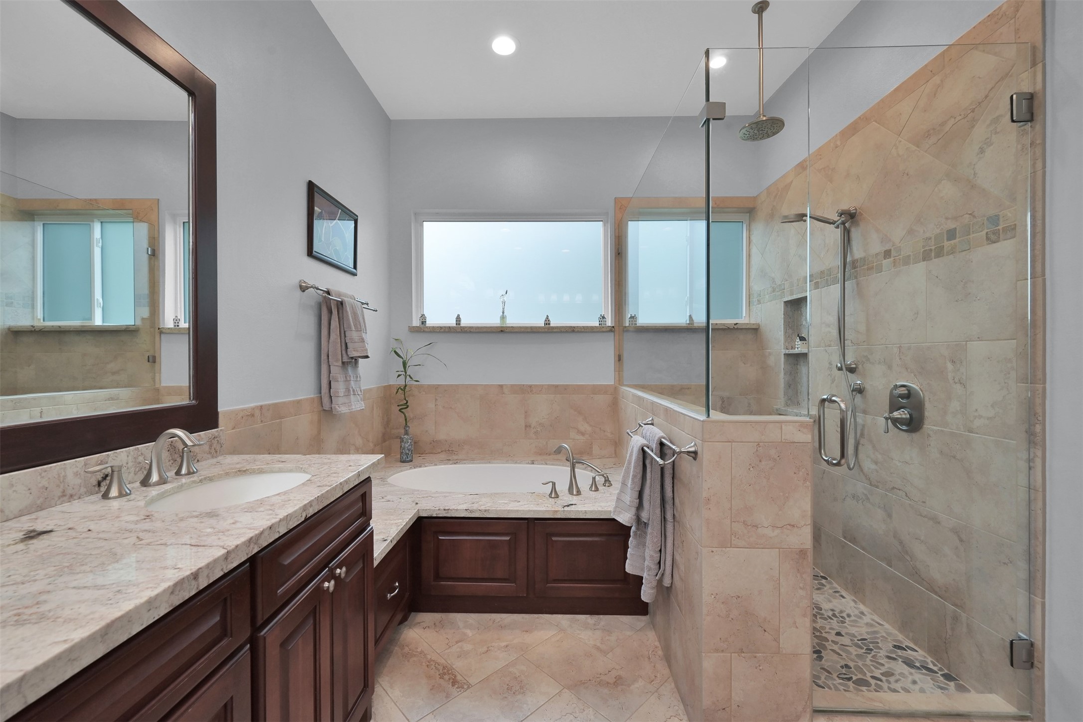 15 Churchdale Place , The Woodlands, TX, 77382 | 66709627 | Realty Texas LLC