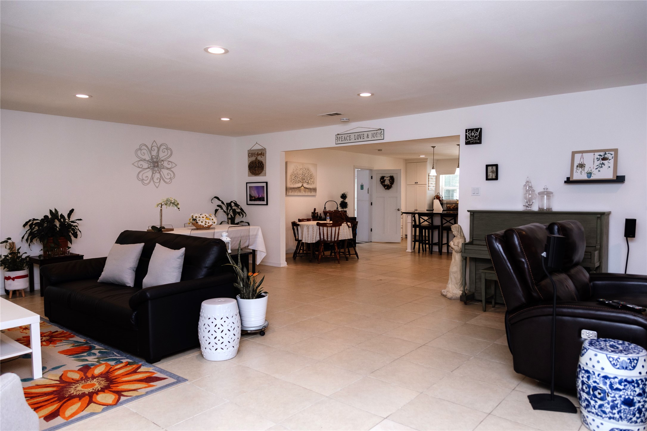 902 Dollins Street , Katy, TX, 77493 | 4007918 | Realty Texas LLC