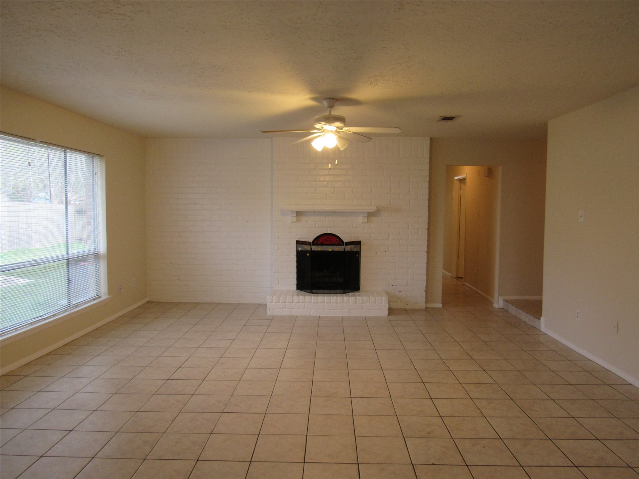 8402 Twin Lamps Lane , Houston, TX, 77064 | 38990635 | Realty Texas LLC