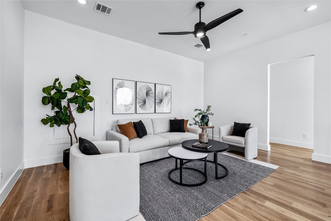 418 Whispering Way , Red Oak, TX, 75154 | 20537282 | Realty Texas LLC